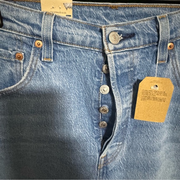 Light Blue Straight Jeans with Distressed Details levi 501 - Picture 4 of 6